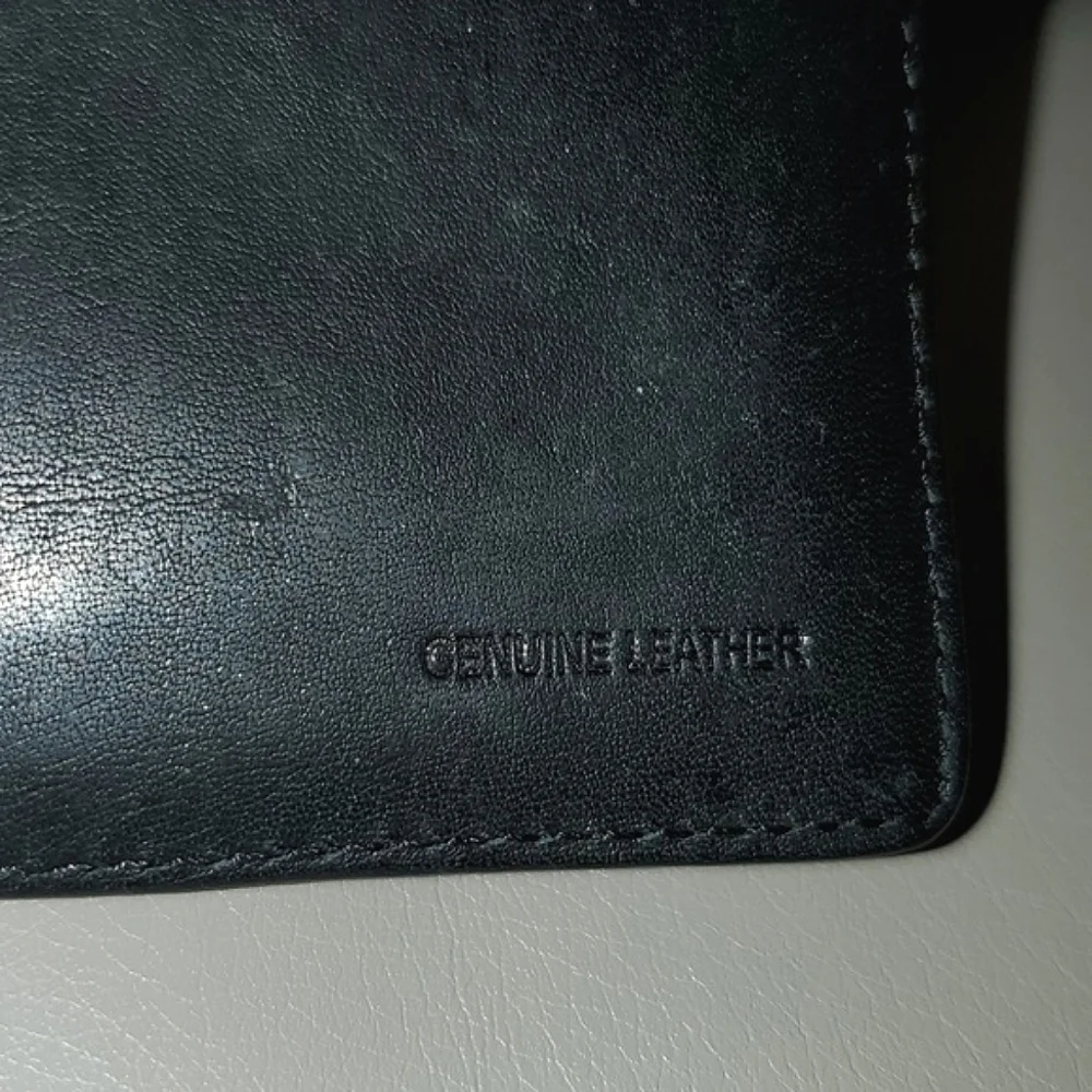 G.H. Bass & Co. Leather Card Holder Money Clip